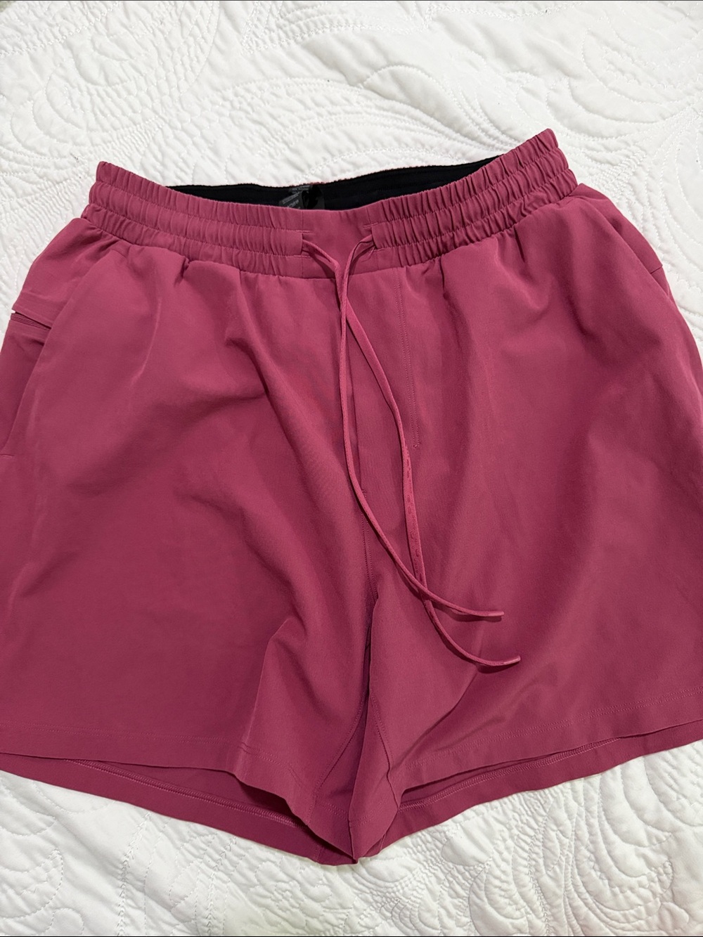 lululemon athletica Men's Drawstring Athletic Shorts - Rosewood